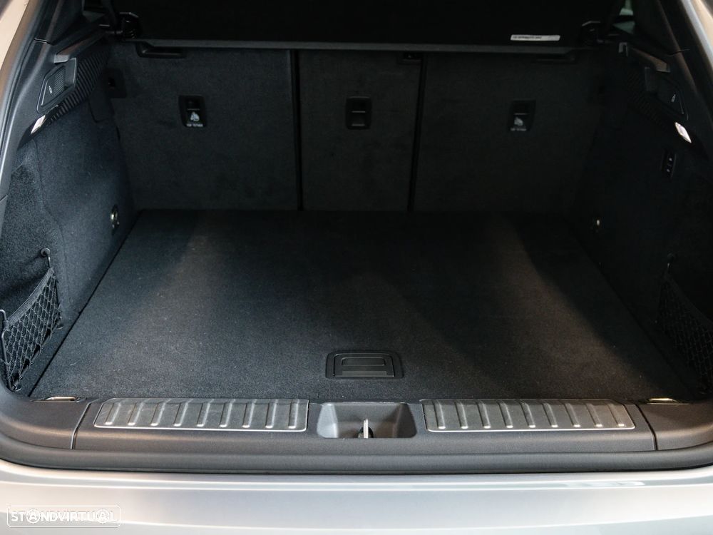 Porsche Macan Electric - 20
