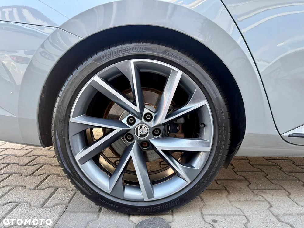 Skoda Superb 2.0 TDI 4x4 DSG Sportline - 38