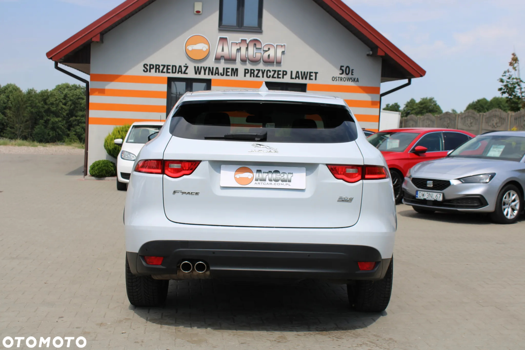 Jaguar F-Pace - 8