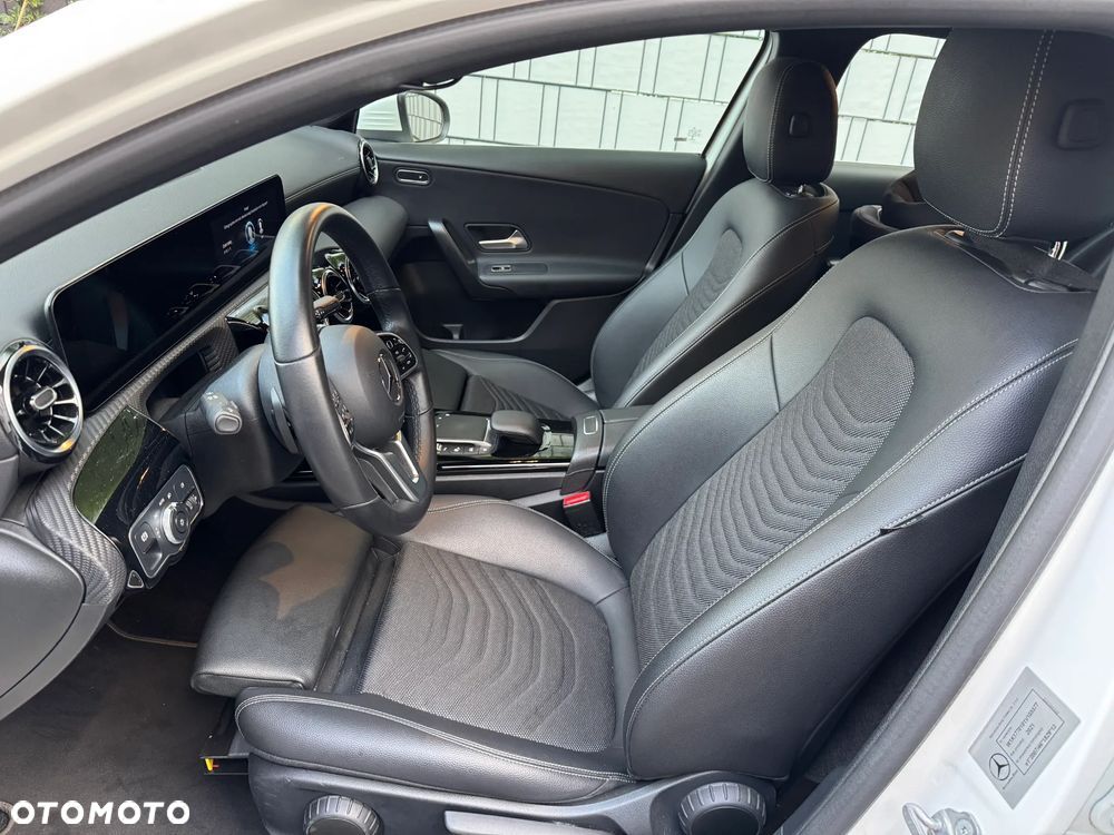 Mercedes-Benz Klasa A 180 d Style 8G-DCT - 6
