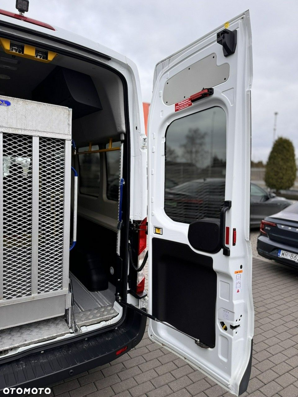 Ford Transit - 11
