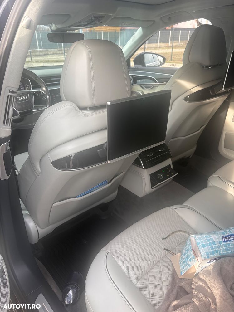 Audi A8 3.0 55 TFSI quattro Tiptronic - 12