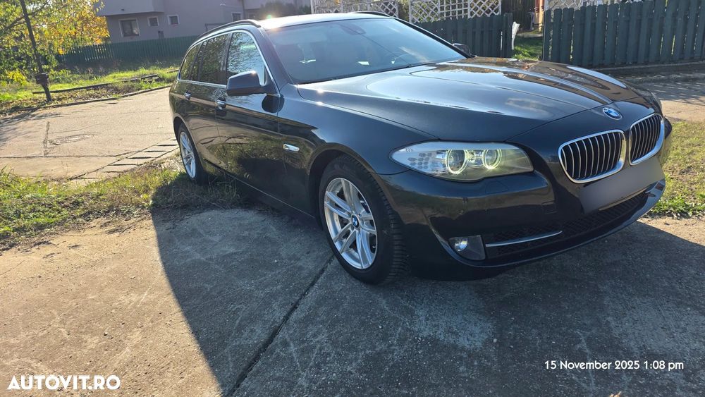 BMW Seria 5 530d xDrive Touring - 2