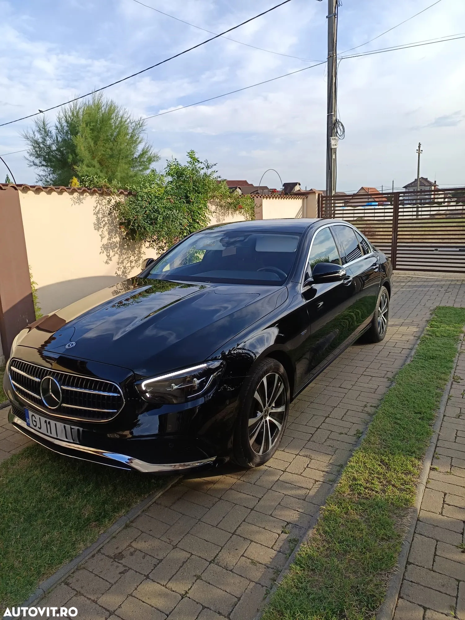 Mercedes-Benz E - 20