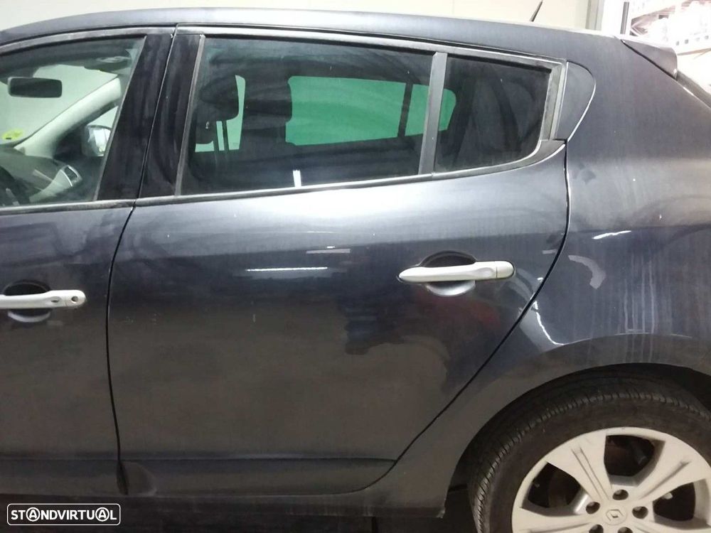 PORTA TRASEIRA ESQUERDA RENAULT MEGANE III BERLINA 5 P DYNAMIQUE - 1