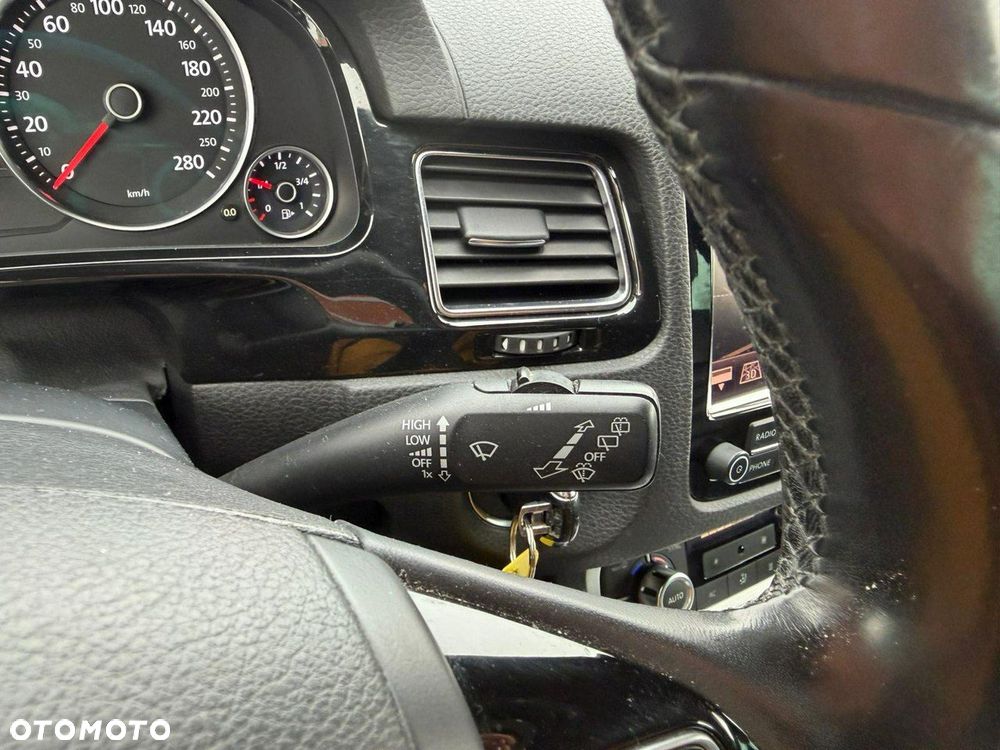 Volkswagen Touareg - 22