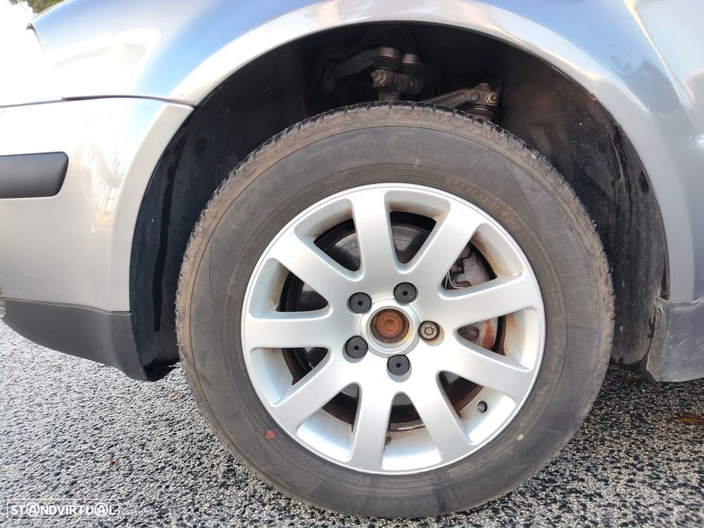 VW Passat Variant 1.9 TDi Confortline - 20