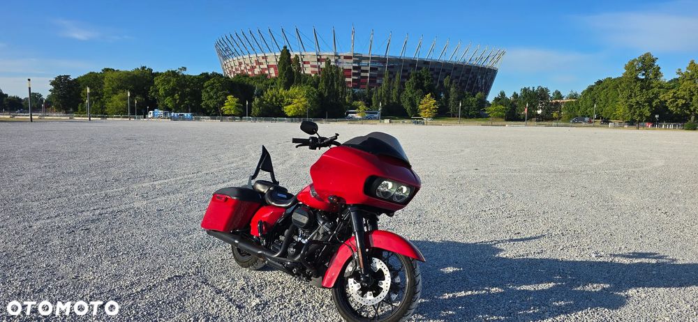 Harley-Davidson Touring Road Glide - 23