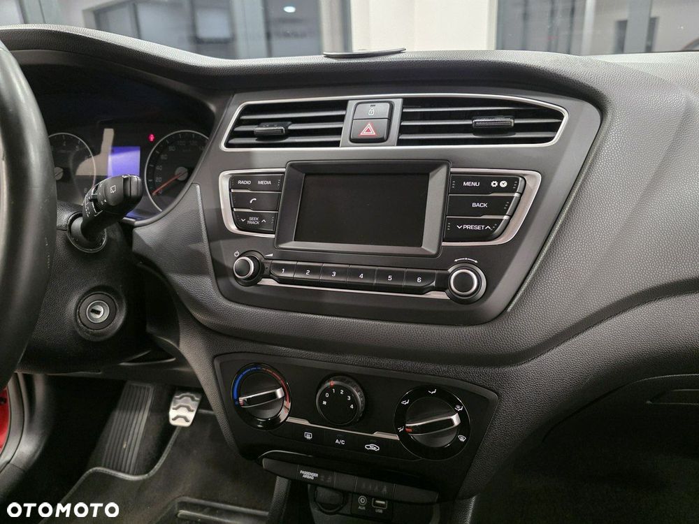 Hyundai i20 blue 1.4 Active Select - 18