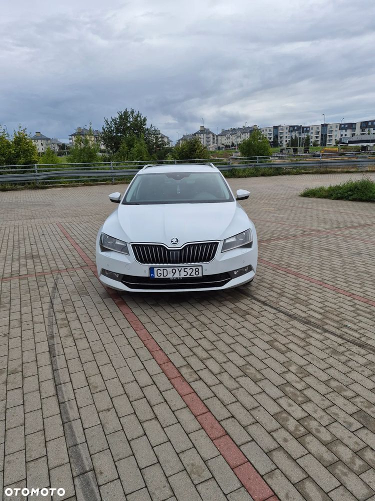 Skoda Superb 2.0 TDI L&K DSG - 7