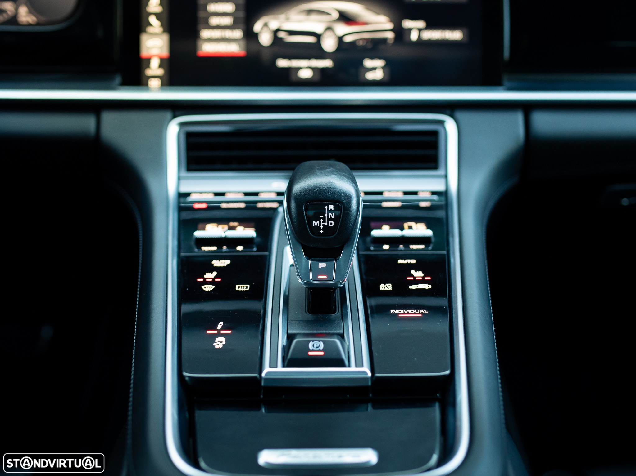 Porsche Panamera 4 E-Hybrid - 36