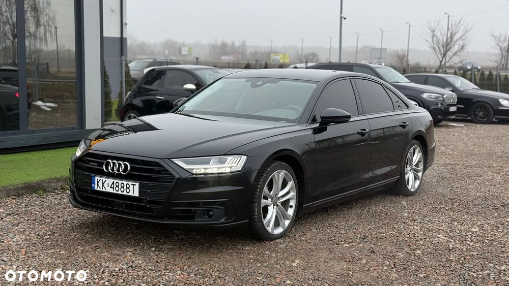 Audi A8 - 6