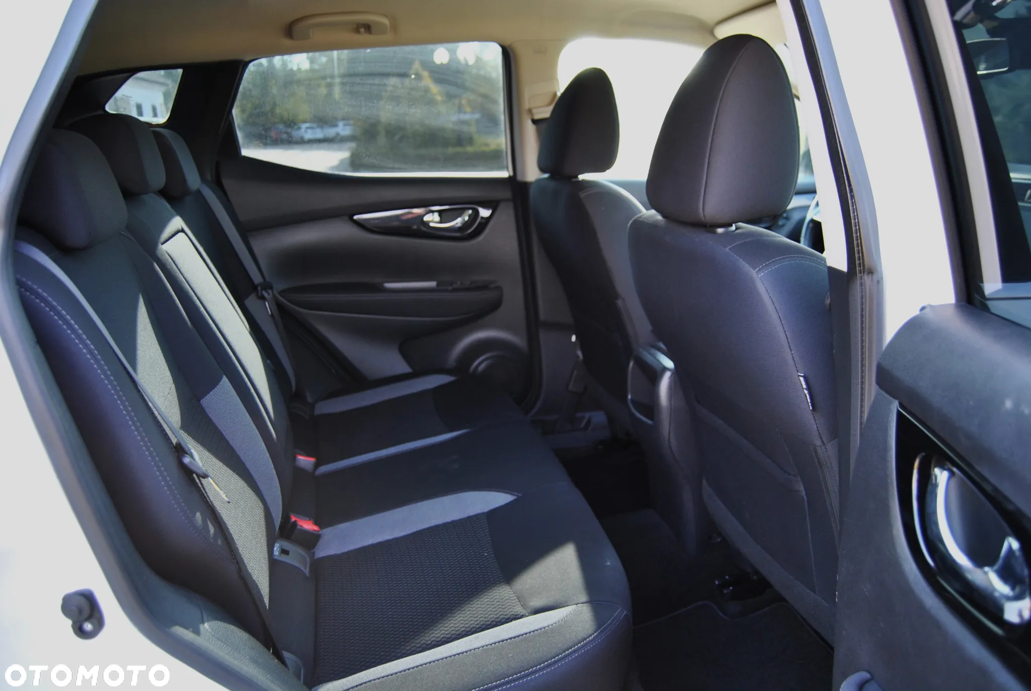 Nissan Qashqai 1.6 DCi Visia - 8