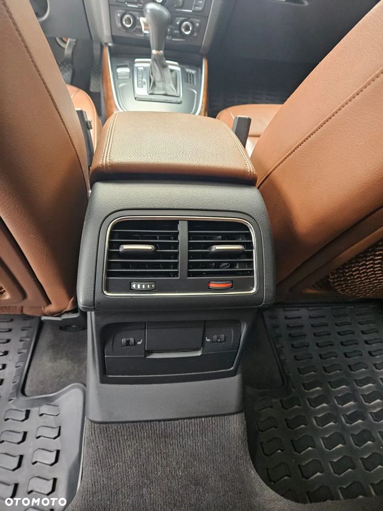 Audi Q5 3.2 FSI Quattro S tronic - 12