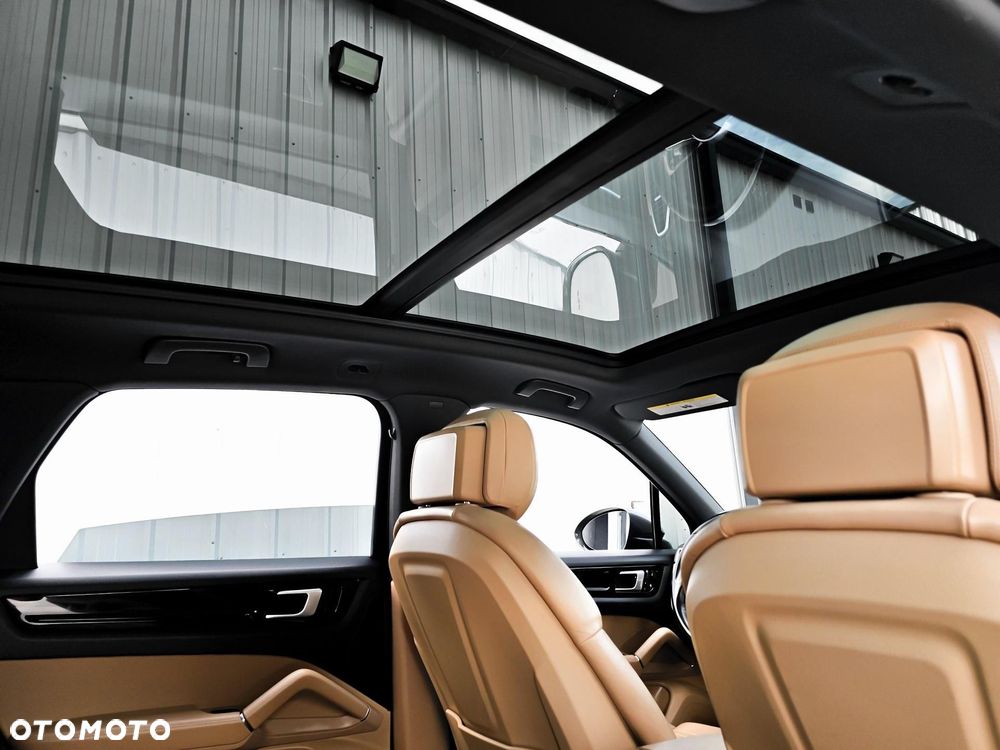 Porsche Cayenne Tiptronic S - 22