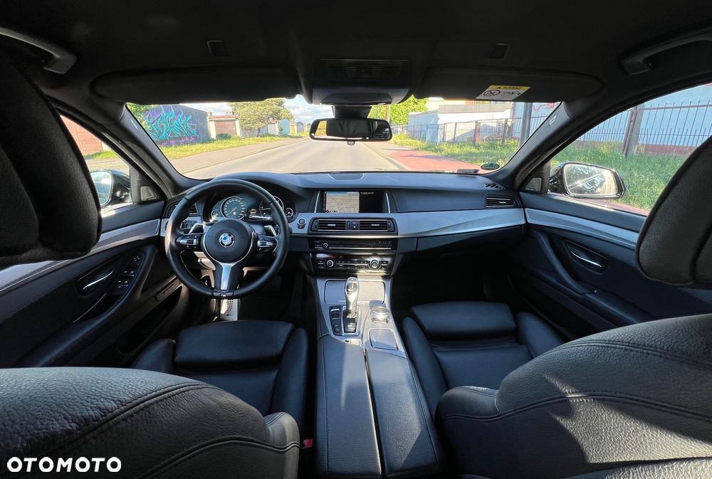 BMW Seria 5 530d xDrive - 11