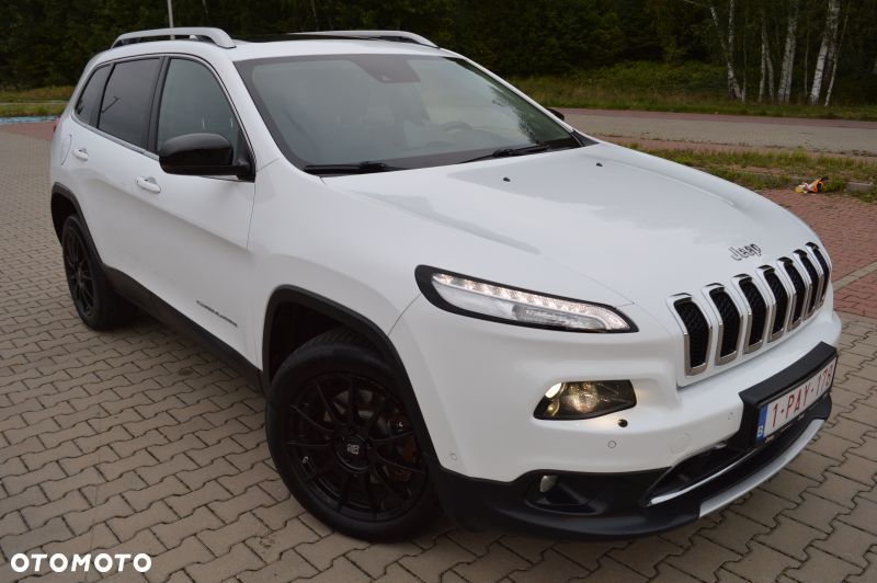 Jeep Cherokee - 25