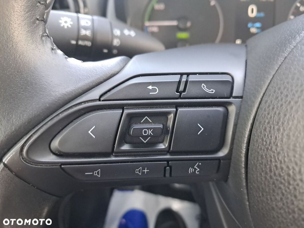 Toyota Yaris - 25