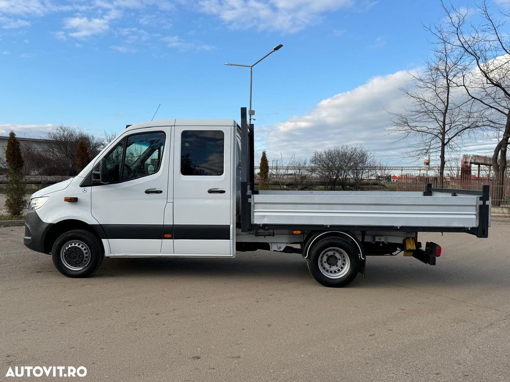 Mercedes-Benz Sprinter - 13