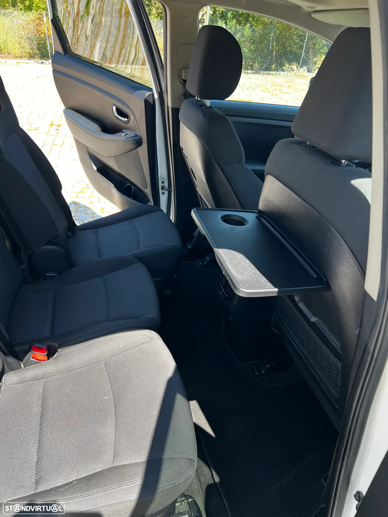 Kia Carens 1.7 CRDi ISG TX - 35