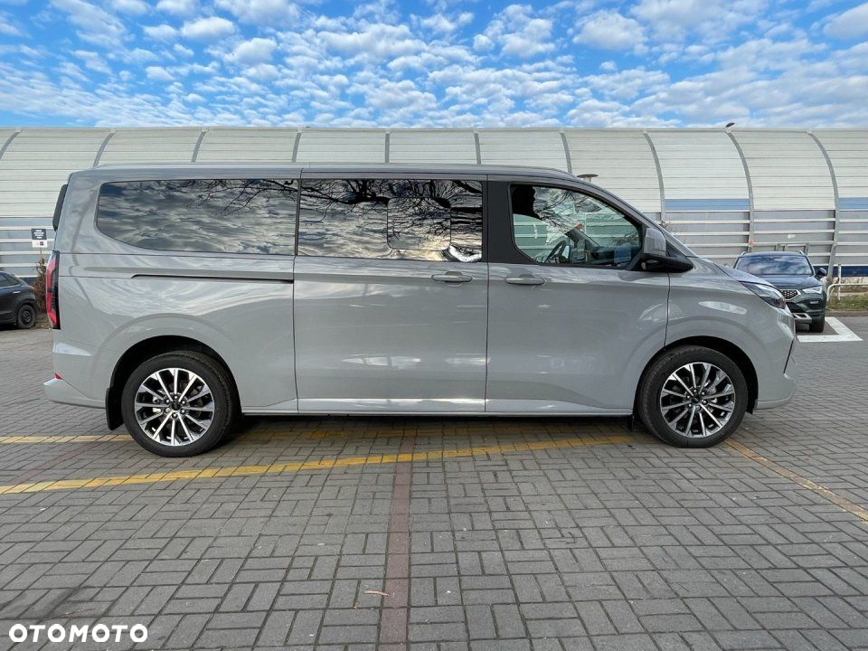 Ford Tourneo Custom - 6