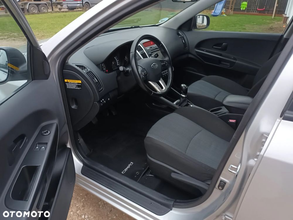 Kia Ceed 1.4 CVVT Edition 7 - 5