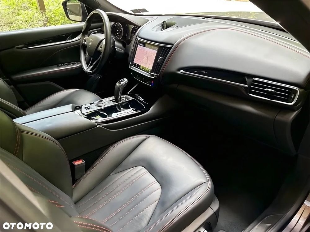 Maserati Levante Q4 - 9