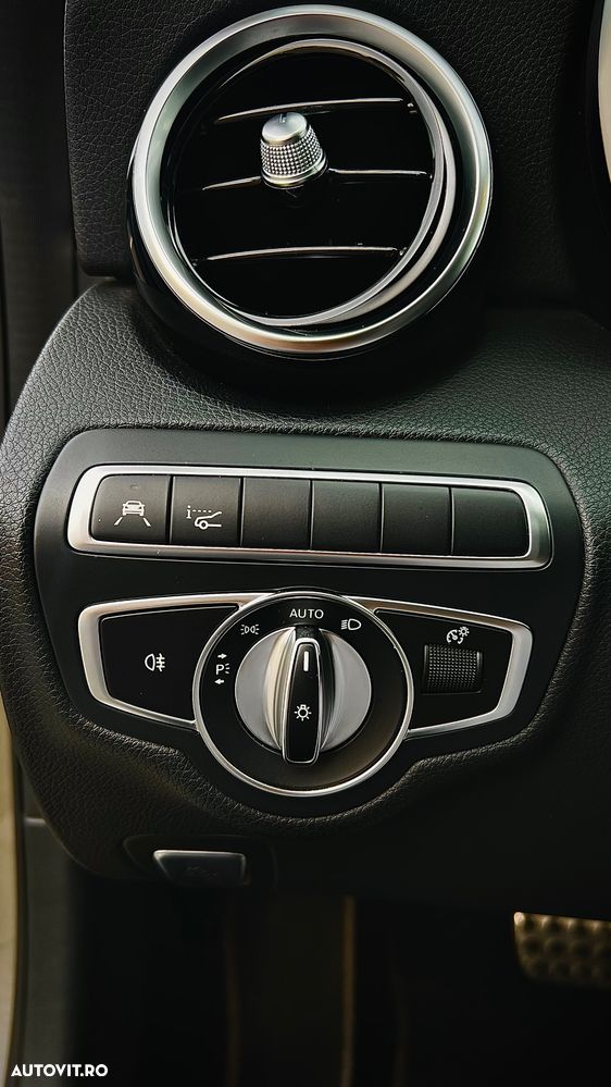Mercedes-Benz C 300 9G-TRONIC AMG Line - 12