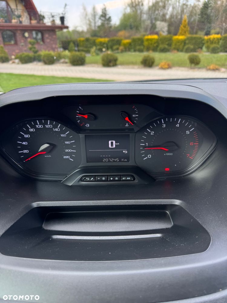 Peugeot Partner - 25