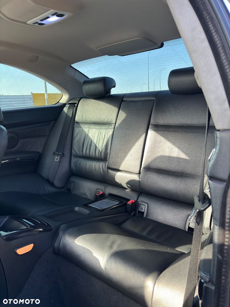 BMW Seria 3 330d - 15