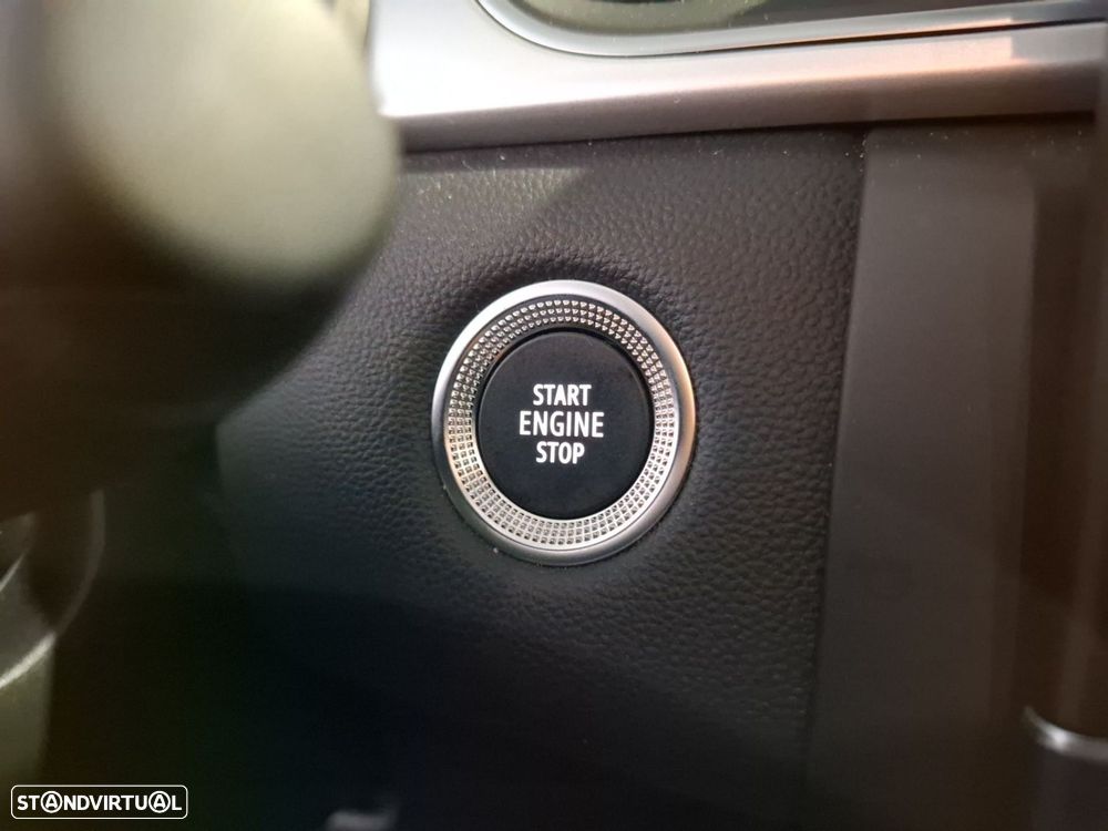 Renault Captur 1.0 TCe Techno Bi-Fuel - 17