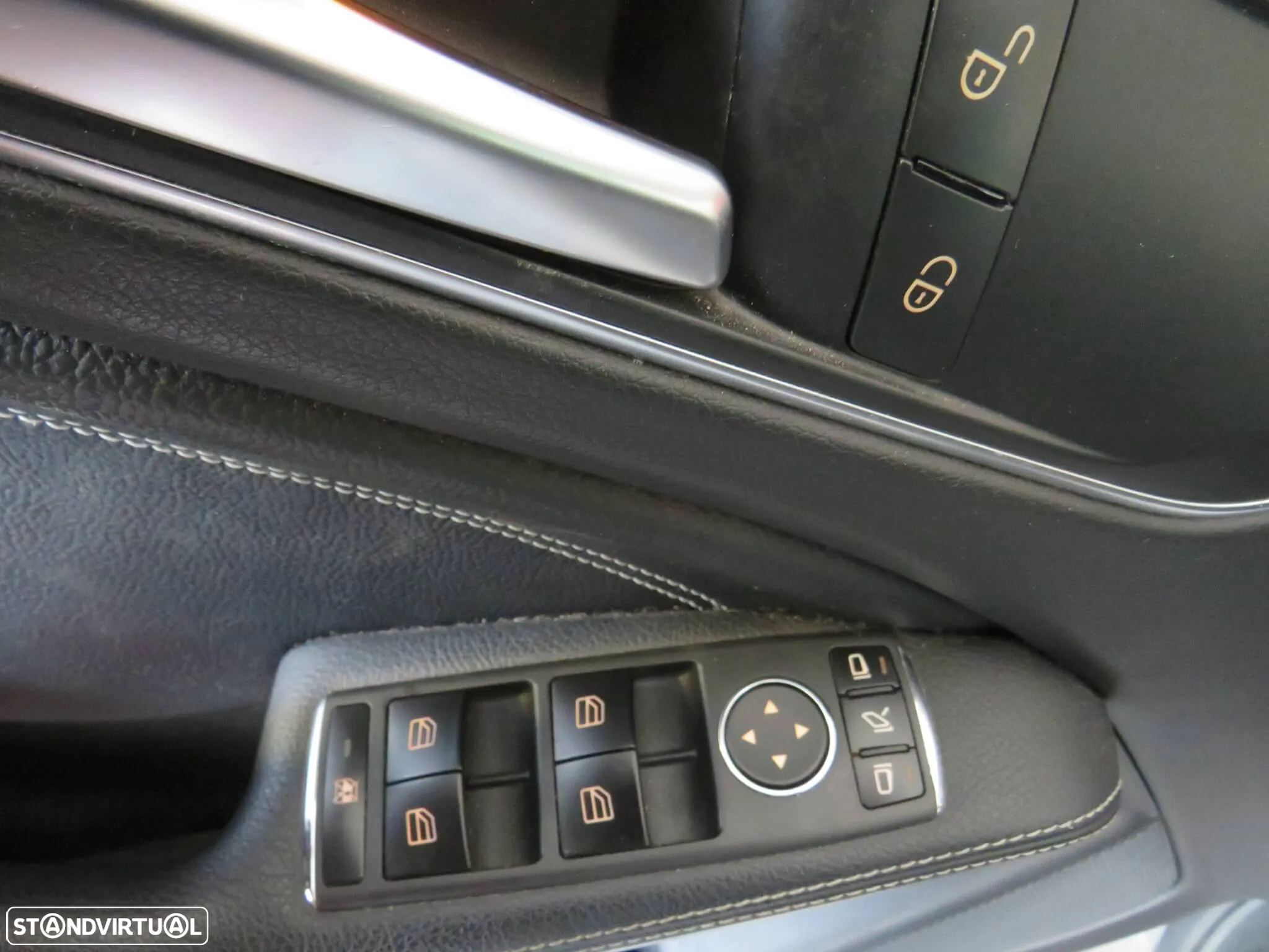 Mercedes-Benz GLA 200 d 7G-DCT Urban - 13