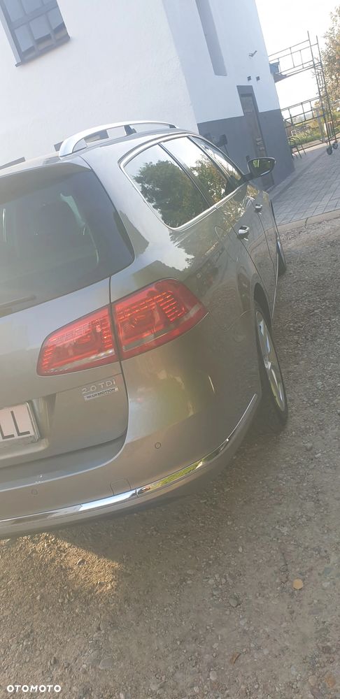 Volkswagen Passat 2.0 TDI Comfortline - 13