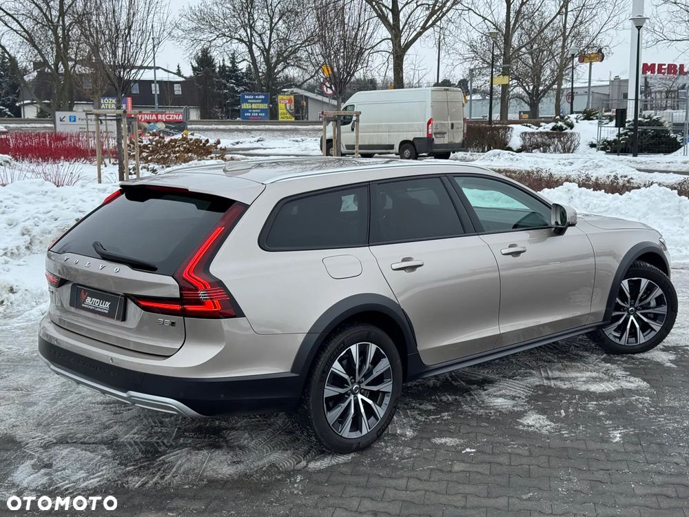 Volvo V90 Cross Country B5 B AWD Ultimate - 8