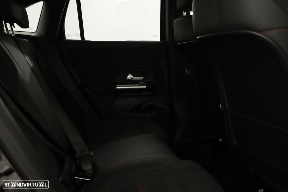 Mercedes-Benz GLA 250 e - 22