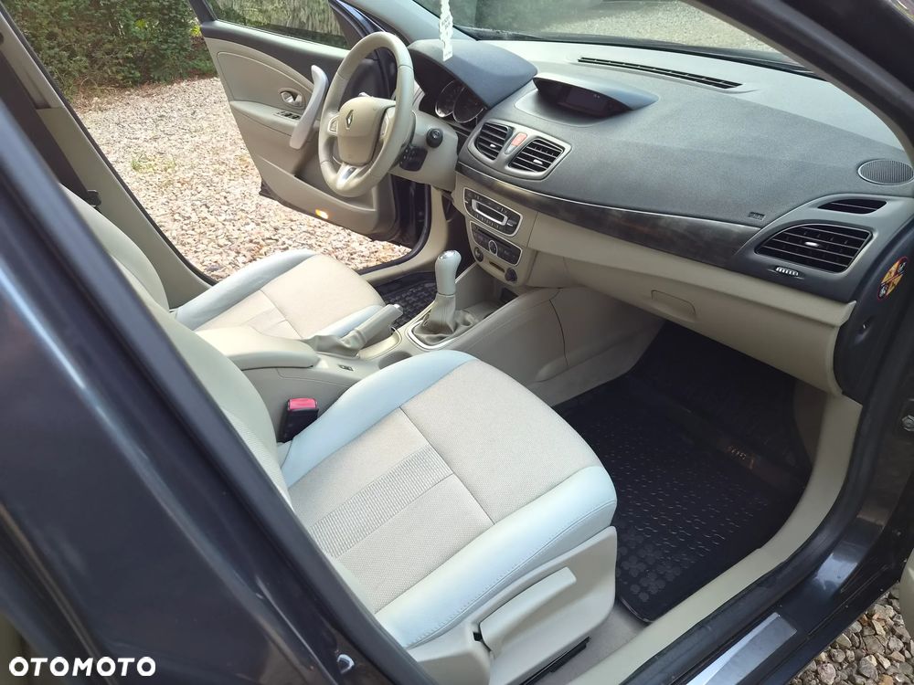 Renault Fluence 1.6 16V Privilege Euro5 - 9