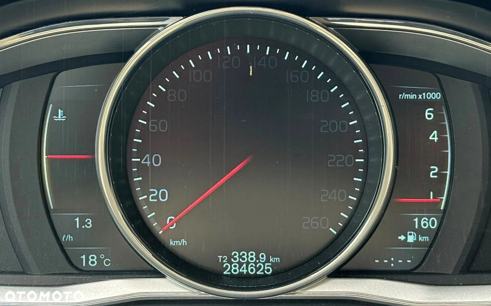 Volvo XC 70 T6 AWD Momentum - 10
