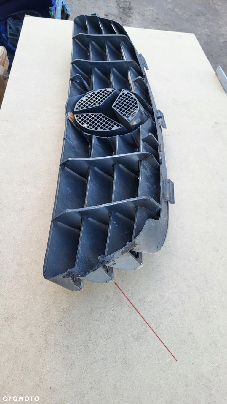 ATRAPA GRILL MERCEDES CLK LIFT W209 A20988000 - 4