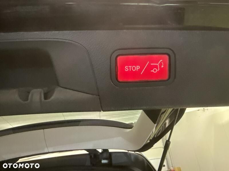 Mercedes-Benz GLC - 24