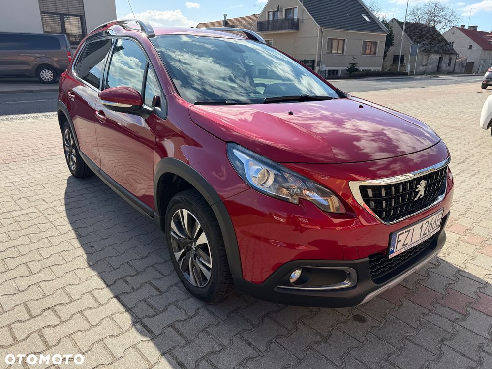 Peugeot 2008 PureTech 110 Stop&Start EAT6 Allure - 3