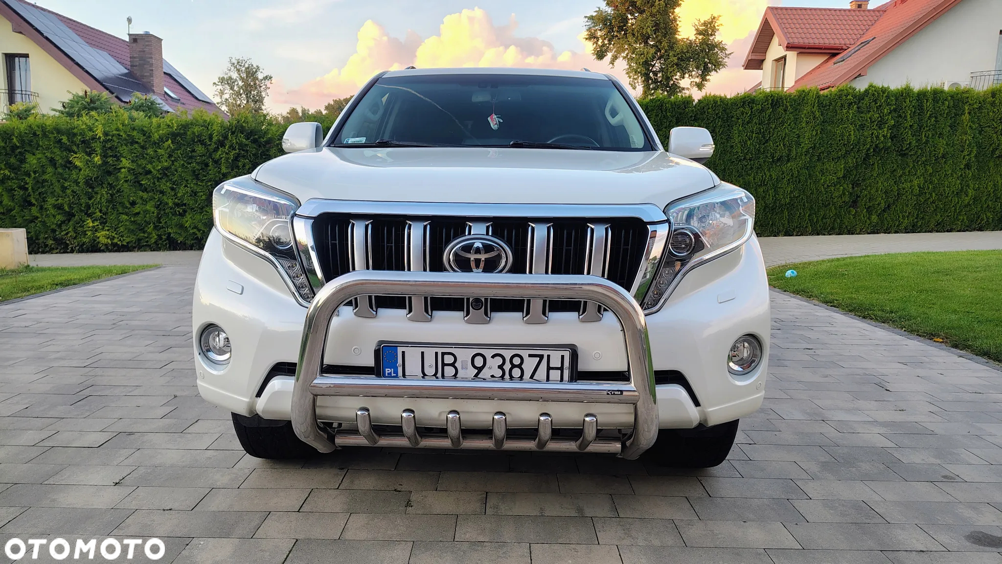 Toyota Land Cruiser - 10