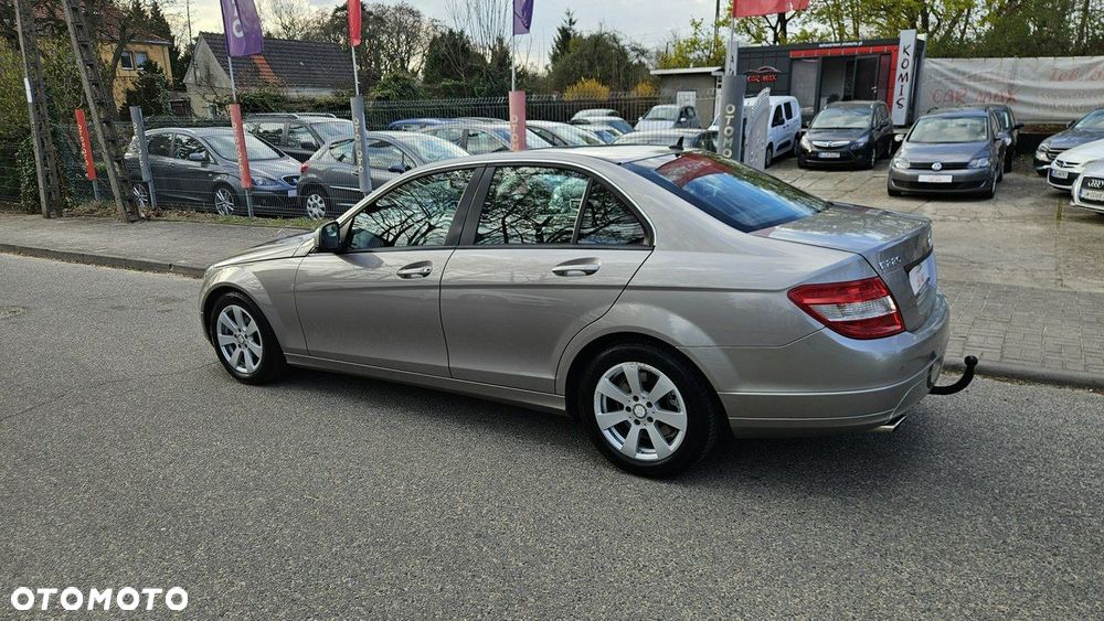 Mercedes-Benz Klasa C 220 CDI Classic - 13
