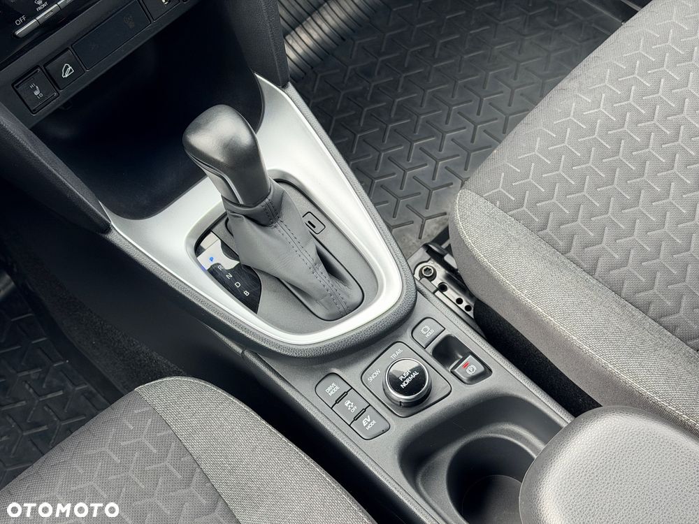 Toyota Yaris Cross Hybrid 1.5 Comfort AWD - 25