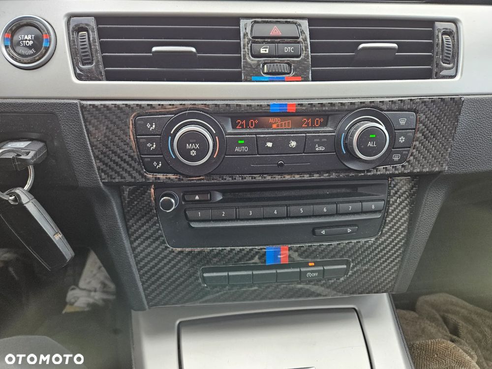 BMW Seria 3 318d - 13