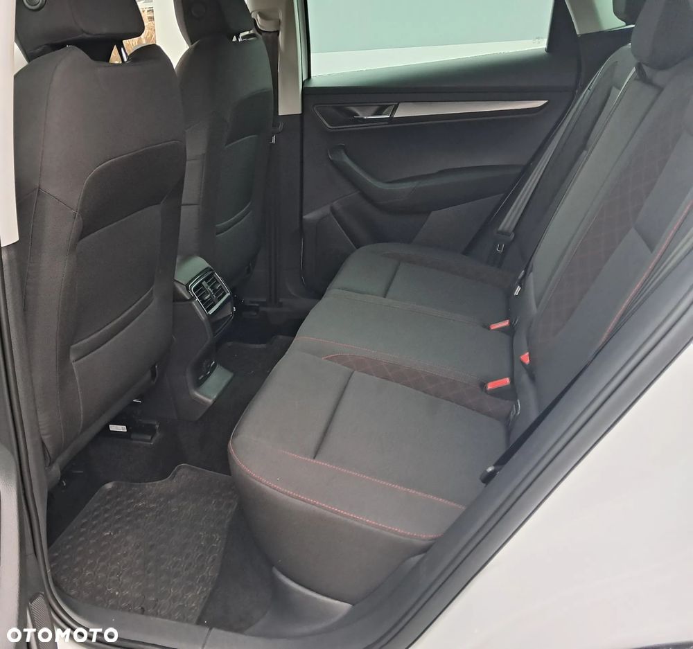 Skoda Karoq 1.6 TDI SCR DSG Style - 11