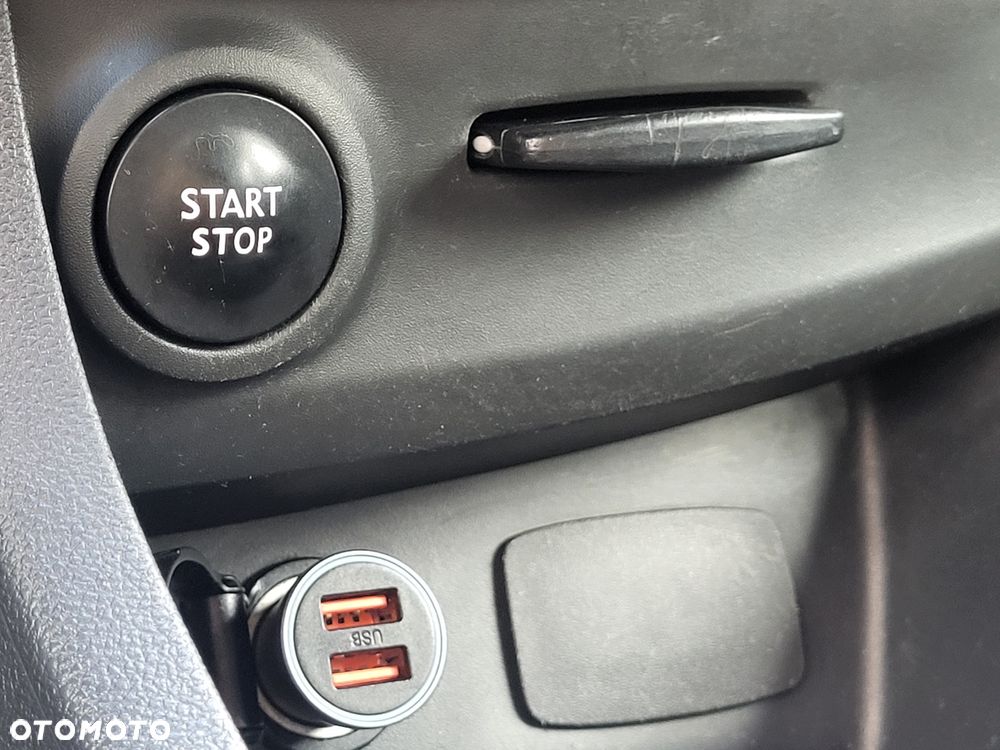 Renault Clio - 19