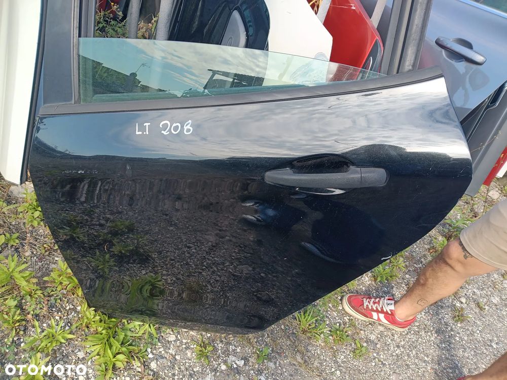 DRZWI LEWY TYŁ PEUGEOT 208 I - 4