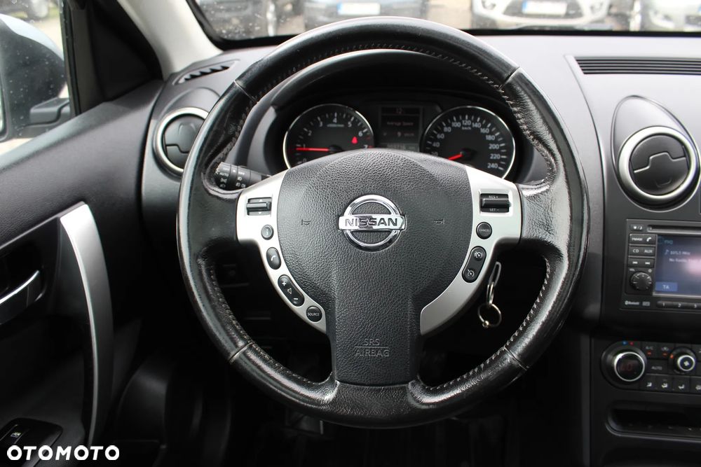 Nissan Qashqai - 22