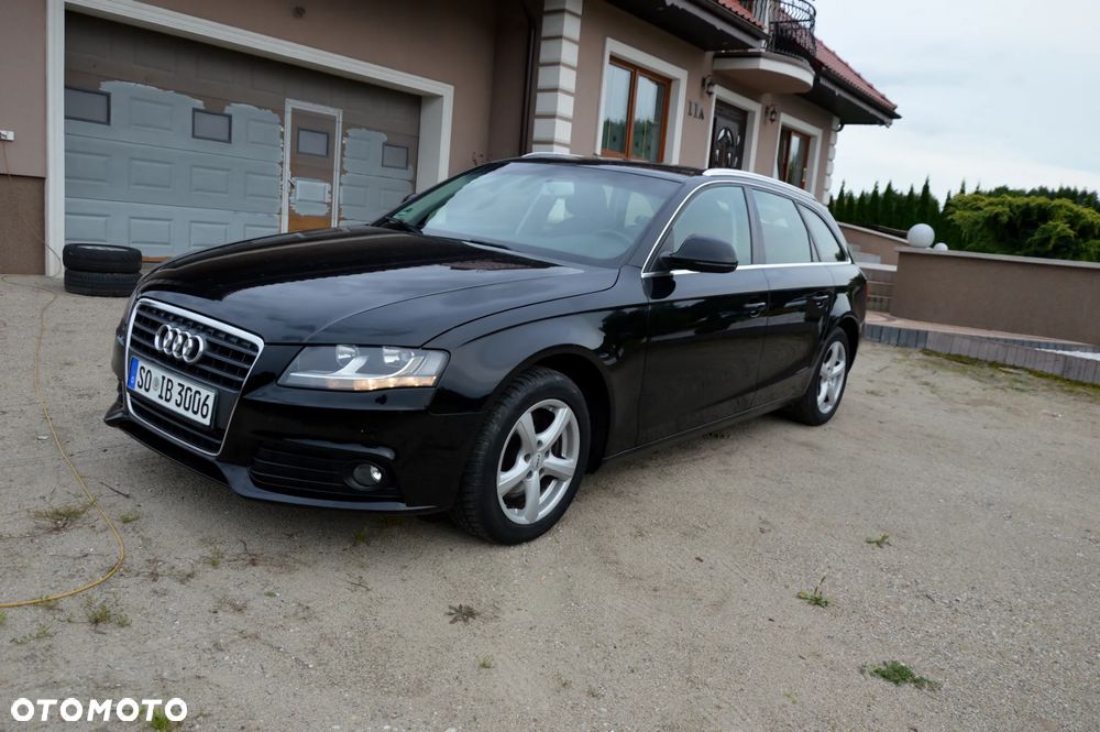 Audi A4 Avant 2.0 TDI Limited Edition - 1