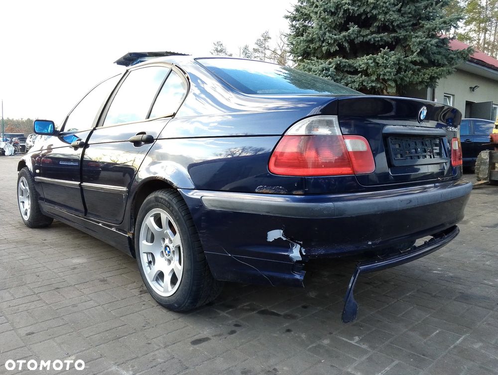 BMW Seria 3 E46 Przed Lift (98-01r.) 2.0 D 136KM. Silnik M47D20 (M47 D20) / 204D1 Skrzynia 7503247 / S5D 280Z THCI  (S5D280Z) lakier 317 Orient Blau Metallic. Cały na części. GWARANCJA !!! Przód Tył Zestaw Komplet Drzwi Klapa Zderzak Błotnik Maska Grill Atrapa Szyba Pas Lampa Lusterko Boczki Fotel Kanapa Kokpit Deska Rozdzielcza Przełącznik Włącznik Sterownik Przewody Wiązka Instalacja Moduł Komputer Czujnik Listwa Pompa Alternator Wtryski Głowica Rozrusznik Kompresor Sprzęgło Dwumas Silnik Skrzynia ABS Klimatyzacji Paliwa Wspomagania Kolektor Turbina Przepustnica Zawór Chłodnica Koło Hak Belka Sanki Zawieszenie Mcpherson Półoś Amortyzator Wydech Tłumik Zacisk Most - 7